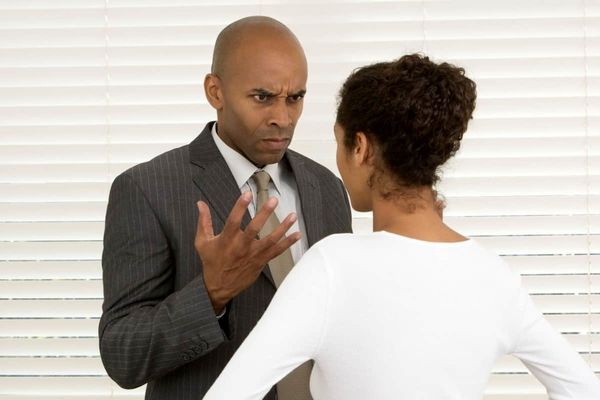 این فرد ازت متنفره اما به روت نمیاره | روان شناسی شخصیت افرادی که از شما متنفرند 