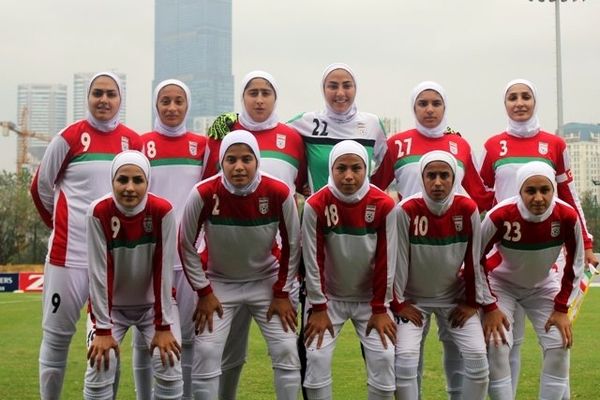 استقبال مردم آلمان از تیم ملی فوتبال زنان کشورشان+ویدئو 