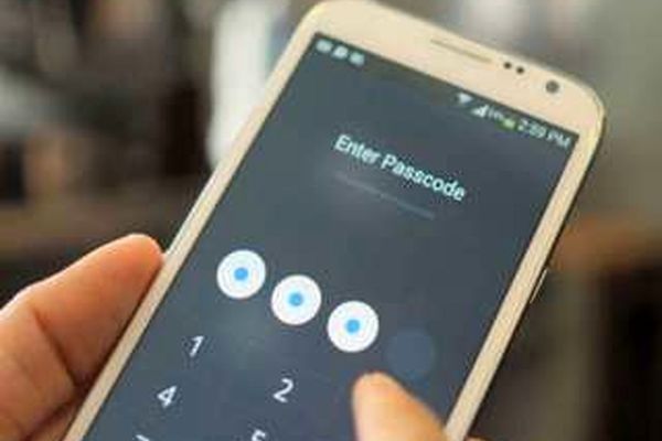 اگه حافظه گوشیت پر شد عکس و فیلم پاک نکن | ترفند خالی کردن گوشی