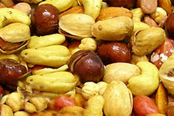 آقایان برای بارور کردن اسپرمشان آجیل بخورند | تاثیرات باور نکردنی آجیل بر اسپرم آقایان