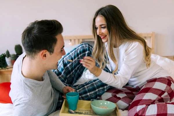 برای برقراری رابطه جنسی از حمام استفاده کنید | فواید رابطه جنسی در زیر دوش حمام 