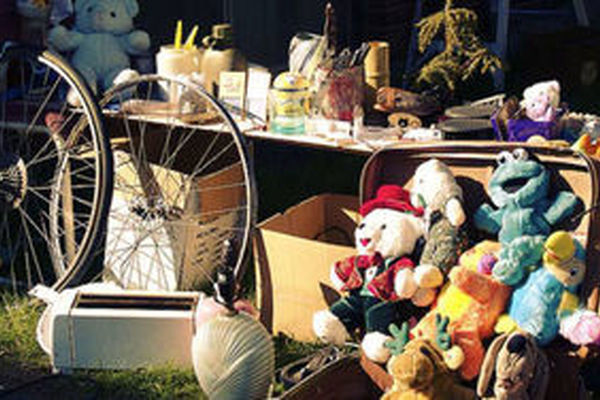 با دور ریختن وسایل اضافی از خانه حال شما خوب می شود