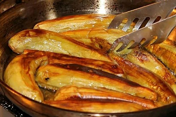 با این روش با کمترین روغن بادمجان سرخ کن | فوت و فن سرخ کردن بادمجان