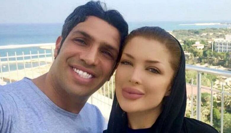 تصویر عجیب و عاشقانه سپهر حیدری با همسرش با یک پوشش عجیب