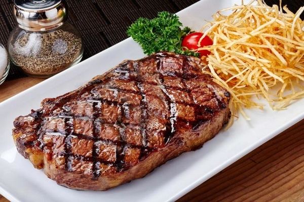 طرز تهیه استیک گوشت | این غذای خوشمزه رو از دست نده