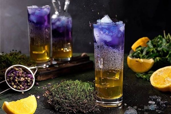 از شربت‌های تکراری زده شدی؟ | بیا اینجا تا بهت طرز تهیه شریت ژله‌ای مجلسی و متفاوت رو یاد بدم! | اینو که درست کنی همه انگشت به دهن میمونن! + ویدئو