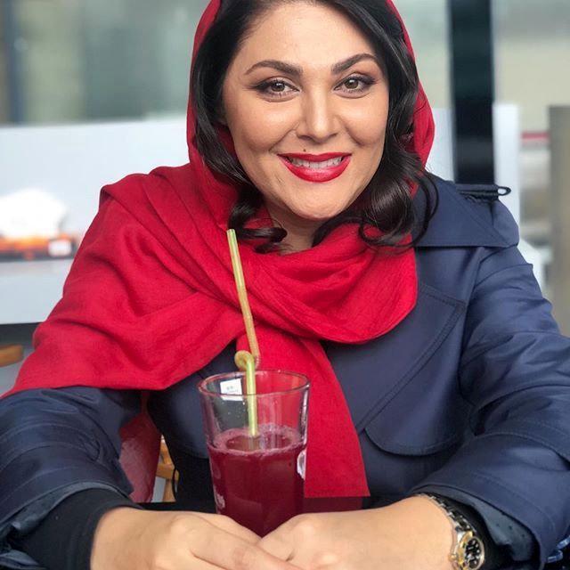 لاله اسکندری بلاخره عکس همسرش را منتشر کرد| تفاوت سنی زیاد لاله اسکندری با همسرش