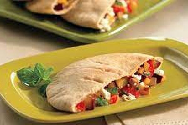 طرز تهیه نان پیتا سبوس دار | نان پیتا  بهترین نان برای انواع ساندویچ 