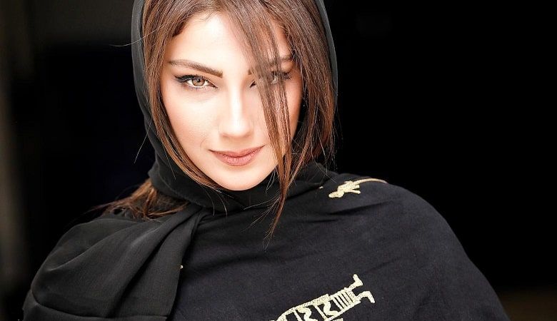 نجلا با آرایشی عجیب فضای مجازی را به هم ریخت + عکس