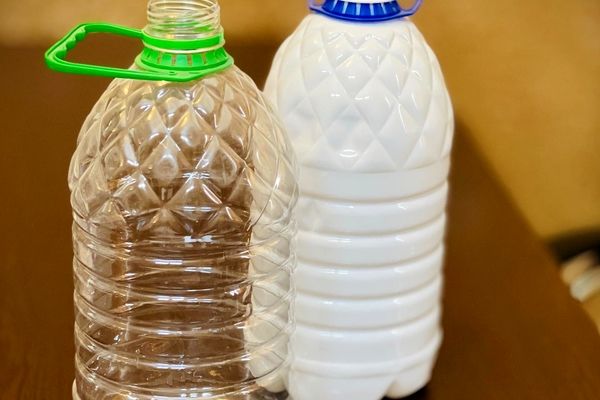 دیگه بطری های پلاستیکی خالی را دور نریزید | روش بازیافت بطری های پلاستیکی در آشپزخانه