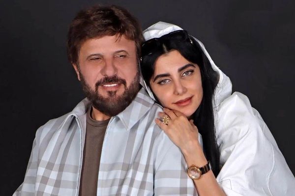 اجرای آهنگ بسیار احساسی توسط بیژن مرتضوی و همسر مرحومش | اجرایشان اشکتان را در میاورد!