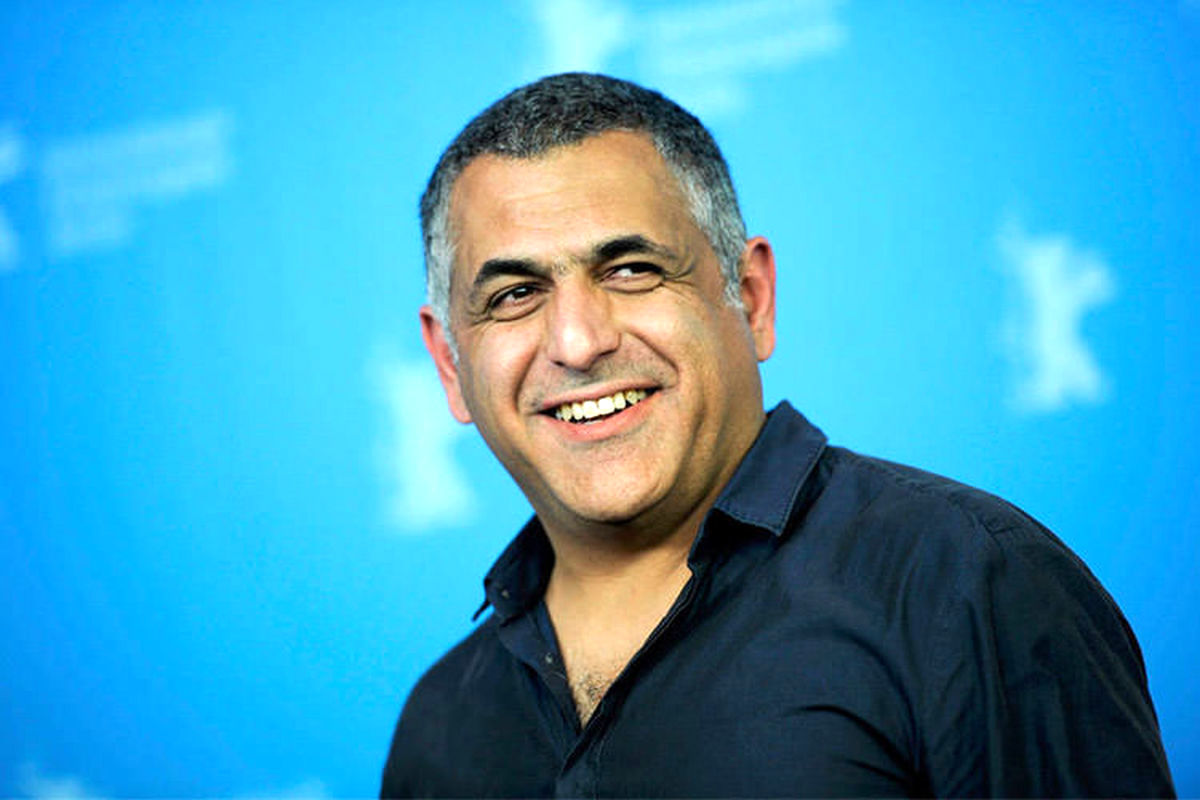 پاسخ جنجالی مانی حقیقی به سوالات سیاسی خبرنگاران +ویدئو 