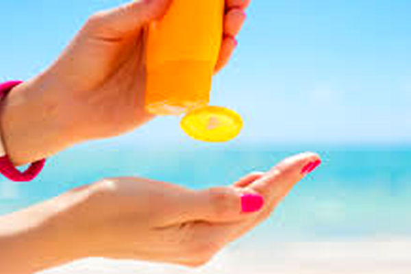 عملکرد ضد آفتاب در مقابل اشعه uv | حالا هی ضدآفتاب نزن خب؟ + ویدئو