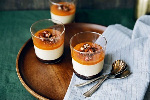 طرز تهیه دسر آسان و فوری | پودینگ شیر کاراملی بدون ژلاتین و نشاسته