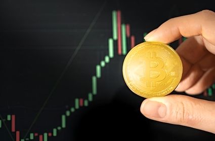 توقف بیت‌کوین زیر محدوده اوج تاریخی؛ نشانه‌هایی از جهش دوباره دیده می‌شود