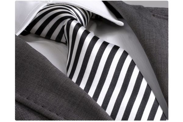 ترفند بستن گره کراوات که تو مهمونیا شیک باشی | سه سوت گره کراوات بزن +ویدیو 