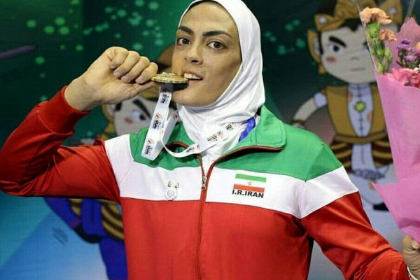 تغییر عجیب سر دسته خواهران منصوریان در استایلی خاص | شهربانو منصوریان را با این قیافه نمیشناسید 