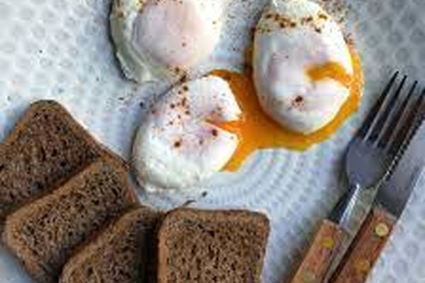 طرز تهیه تخم مرغ ترکیه ای | اینبار تخم مرغ و متفاوت تر از همیشه برای صبحانه بپز