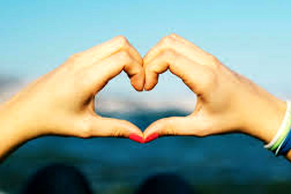 دعای خروج از خانه | هنگام خروج از خانه این دعا را بخوانید تا تمام حاجاتتان بر آورده شود | دعای برآوردن حوائج