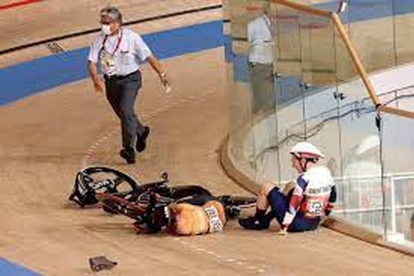 حمله به دو رکاب زن تیم ملی در جاده قائم شهر | وضعیت این دو دوچرخه سوار در چه حالی است ؟ 