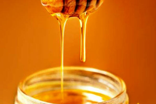 روش تشخیص عسل طبیعی از غیر طبیعی به سادگی ! | ترفندی بسیار کاربردی و ساده