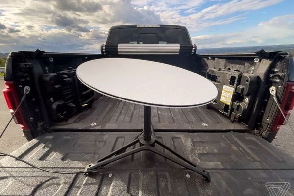 استارلینک به کاربرانش اجازه می‌دهد در سفر هم اینترنت داشته باشند : هزینه فقط ۲۵ دلار 