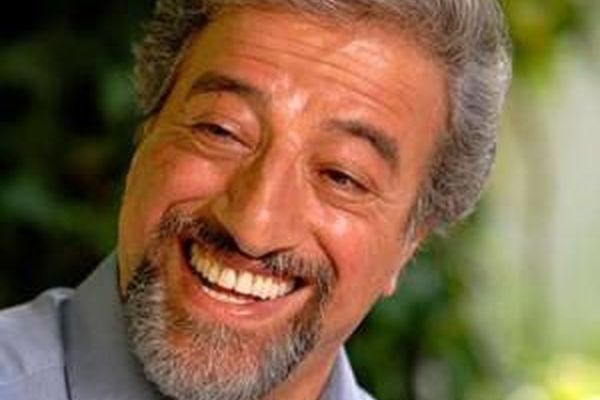 سورپرایز بی‌نظیر سالگرد ازدواج هنرمند محبوب کشورمون آقای علیرضا خمسه | سورپرایز دیدنی سالگرد ازدواج این هنرمند محبوب