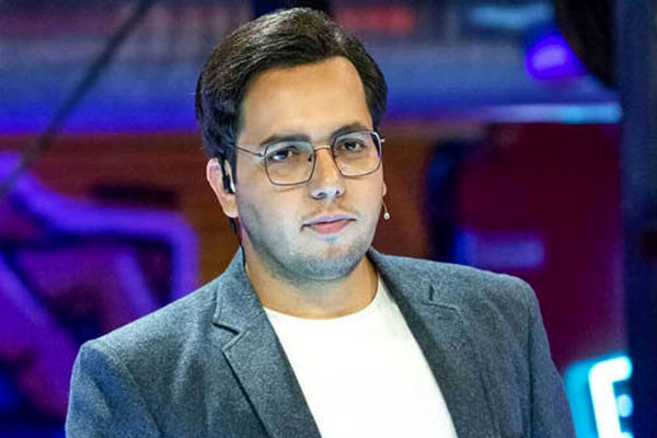 ضایع شدن آقای مجری روی آنتن زنده صداوسیما | اطلاعات نادرست حامد سلطانی کار دستش داد!