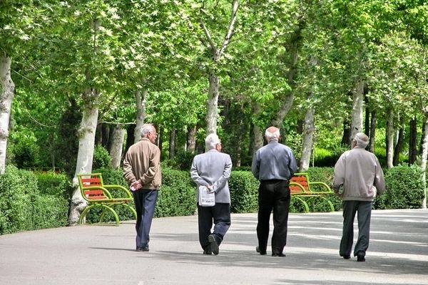 خبر خوش برای بازنشستگان | واریز عیدی برای بازنشستگان