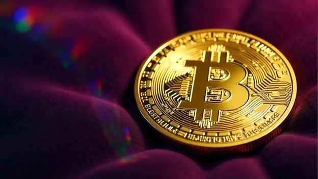پایداری بیت‌کوین در سال ۲۰۲۵: نشانه‌ای از بلوغ یا آغاز فصل جدید؟
