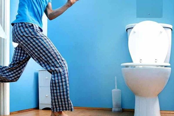 هرگز در حمام ادرار نکنید! + دلایل عجیب ولی علمی