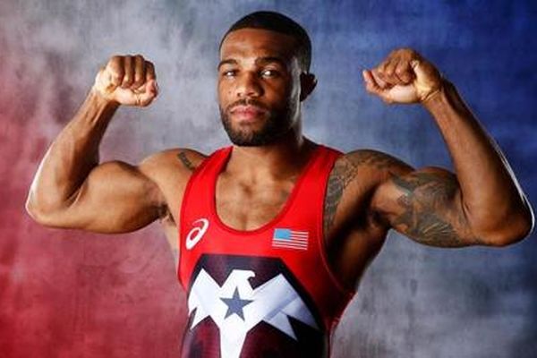 کشتی گیر ایرانی: صد در صد جردن باروز را شکست می‌دهم!