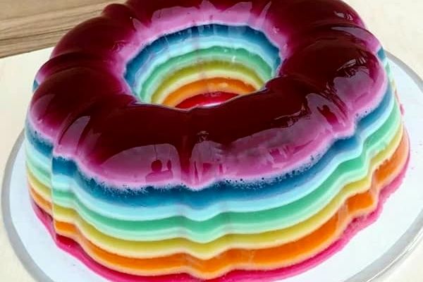 طرز تهیه ی ژله بستنی رنگین‌کمان‌| دسر جذاب و خوشمزه