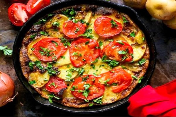 یه صبحونه‌ی متفاوت و خوشمزه واسه اونایی که از املت تکراری خسته شدن! | طرز تهیه املت سیب زمینی فقط توی 10 دقیقه! + ویدئو